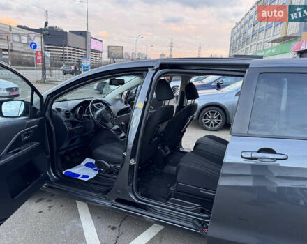 Сірий Мазда 5, об'ємом двигуна 2 л та пробігом 181 тис. км за 11000 $, фото 19 на Automoto.ua
