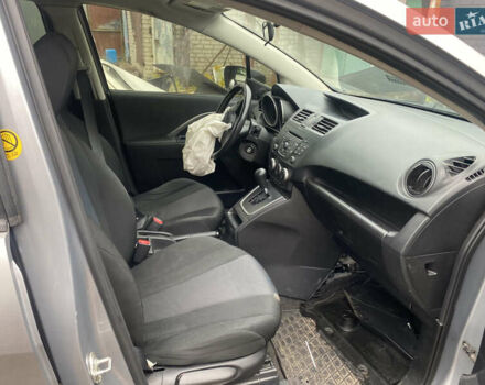 Серый Мазда 5, объемом двигателя 2.49 л и пробегом 113 тыс. км за 3499 $, фото 8 на Automoto.ua