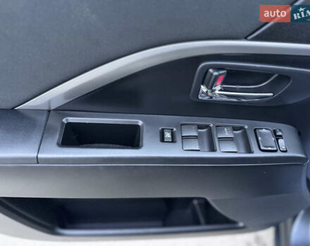 Сірий Мазда 5, об'ємом двигуна 2 л та пробігом 181 тис. км за 11000 $, фото 22 на Automoto.ua