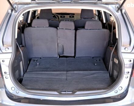 Серый Мазда 5, объемом двигателя 2 л и пробегом 88 тыс. км за 8900 $, фото 8 на Automoto.ua