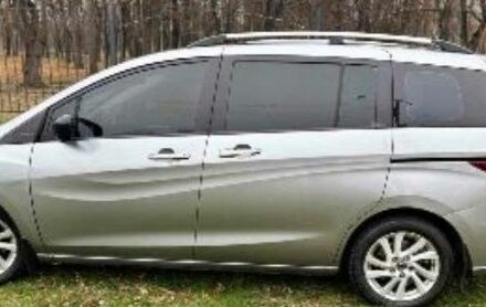 Серый Мазда 5, объемом двигателя 2.5 л и пробегом 170 тыс. км за 9500 $, фото 4 на Automoto.ua