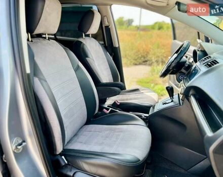 Серый Мазда 5, объемом двигателя 2.5 л и пробегом 350 тыс. км за 7000 $, фото 13 на Automoto.ua