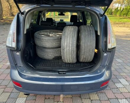 Сірий Мазда 5, об'ємом двигуна 2 л та пробігом 300 тис. км за 3500 $, фото 8 на Automoto.ua