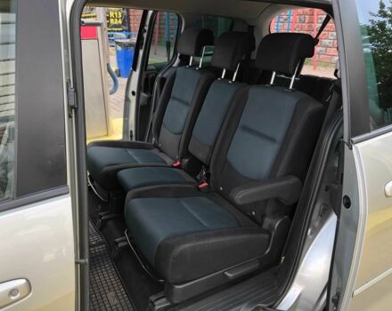 Серый Мазда 5, объемом двигателя 2 л и пробегом 257 тыс. км за 6500 $, фото 14 на Automoto.ua