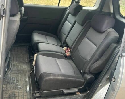 Сірий Мазда 5, об'ємом двигуна 2 л та пробігом 200 тис. км за 2000 $, фото 1 на Automoto.ua