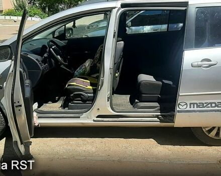 Серый Мазда 5, объемом двигателя 2 л и пробегом 285 тыс. км за 4500 $, фото 1 на Automoto.ua