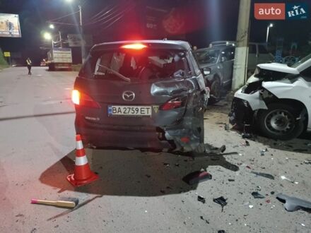 Сірий Мазда 5, об'ємом двигуна 2 л та пробігом 250 тис. км за 1650 $, фото 1 на Automoto.ua