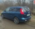 Синій Мазда 5, об'ємом двигуна 2 л та пробігом 227 тис. км за 4900 $, фото 1 на Automoto.ua