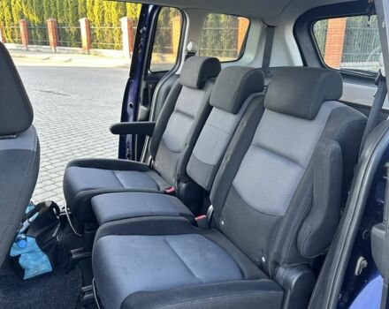 Синій Мазда 5, об'ємом двигуна 2 л та пробігом 220 тис. км за 3600 $, фото 2 на Automoto.ua