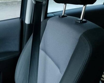 Синій Мазда 5, об'ємом двигуна 1.8 л та пробігом 249 тис. км за 5100 $, фото 1 на Automoto.ua