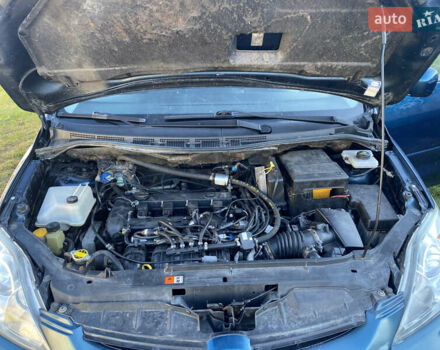 Синий Мазда 5, объемом двигателя 2 л и пробегом 260 тыс. км за 3900 $, фото 9 на Automoto.ua