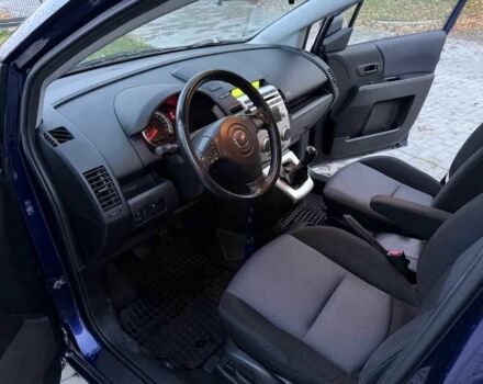 Синій Мазда 5, об'ємом двигуна 1.8 л та пробігом 200 тис. км за 2554 $, фото 5 на Automoto.ua