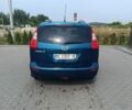 Синий Мазда 5, объемом двигателя 2 л и пробегом 255 тыс. км за 5500 $, фото 2 на Automoto.ua