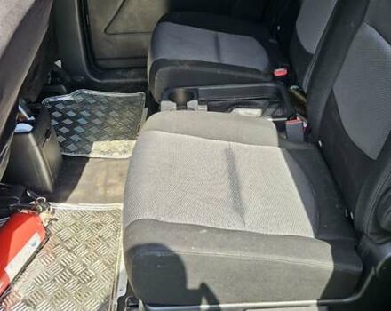 Синий Мазда 5, объемом двигателя 2 л и пробегом 293 тыс. км за 4800 $, фото 6 на Automoto.ua