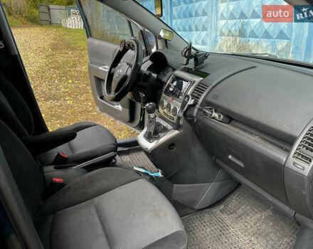 Синій Мазда 5, об'ємом двигуна 2 л та пробігом 229 тис. км за 4900 $, фото 9 на Automoto.ua