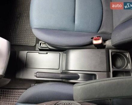 Синий Мазда 5, объемом двигателя 2 л и пробегом 207 тыс. км за 7200 $, фото 24 на Automoto.ua