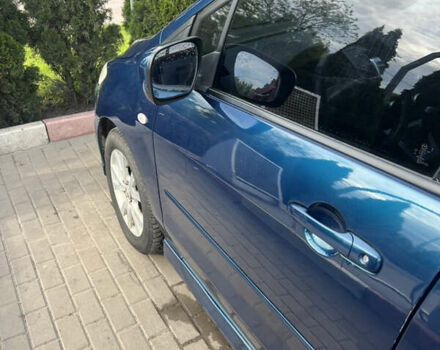 Синий Мазда 5, объемом двигателя 2 л и пробегом 250 тыс. км за 5500 $, фото 1 на Automoto.ua