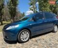 Синій Мазда 5, об'ємом двигуна 2 л та пробігом 200 тис. км за 5500 $, фото 1 на Automoto.ua