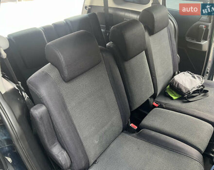 Синий Мазда 5, объемом двигателя 2 л и пробегом 250 тыс. км за 5500 $, фото 7 на Automoto.ua