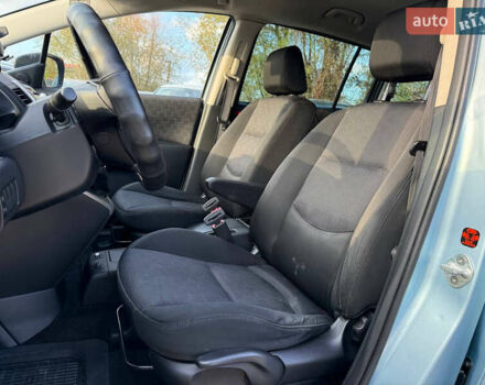 Мазда 5 2008 в Коломые на Automoto.ua Синий Мазда 5, объемом двигателя 2 л и пробегом 214 тыс. км за 5600 $, фото 13 на Automoto.ua