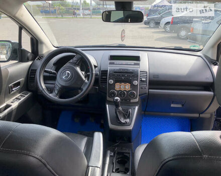 Синий Мазда 5, объемом двигателя 2 л и пробегом 255 тыс. км за 6600 $, фото 5 на Automoto.ua