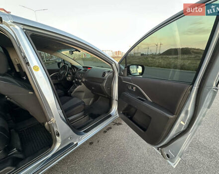 Синий Мазда 5, объемом двигателя 2 л и пробегом 140 тыс. км за 7999 $, фото 26 на Automoto.ua