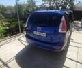 Синий Мазда 5, объемом двигателя 2 л и пробегом 300 тыс. км за 5900 $, фото 3 на Automoto.ua
