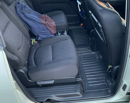 Зелений Мазда 5, об'ємом двигуна 2 л та пробігом 280 тис. км за 6000 $, фото 16 на Automoto.ua