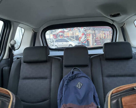 Зелений Мазда 5, об'ємом двигуна 2 л та пробігом 280 тис. км за 6000 $, фото 11 на Automoto.ua