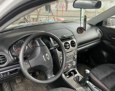 Белый Мазда 6, объемом двигателя 1.8 л и пробегом 165 тыс. км за 1064 $, фото 3 на Automoto.ua