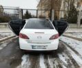 Белый Мазда 6, объемом двигателя 2 л и пробегом 174 тыс. км за 8900 $, фото 7 на Automoto.ua