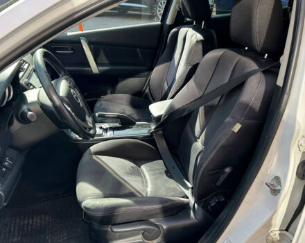 Белый Мазда 6, объемом двигателя 2 л и пробегом 235 тыс. км за 6700 $, фото 6 на Automoto.ua
