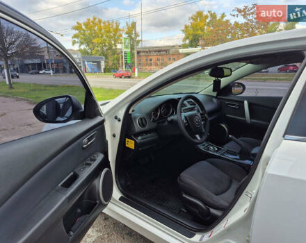Білий Мазда 6, об'ємом двигуна 2 л та пробігом 236 тис. км за 9200 $, фото 5 на Automoto.ua