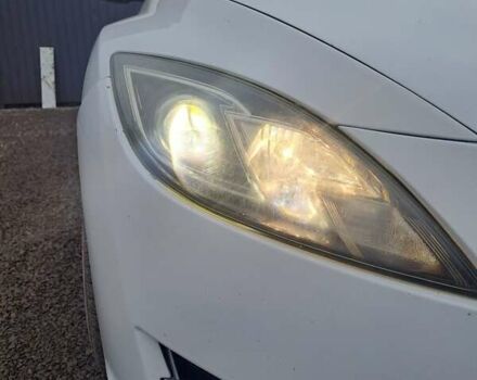 Білий Мазда 6, об'ємом двигуна 2 л та пробігом 201 тис. км за 6900 $, фото 10 на Automoto.ua