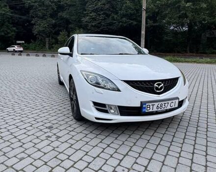 Белый Мазда 6, объемом двигателя 2 л и пробегом 165 тыс. км за 8000 $, фото 1 на Automoto.ua