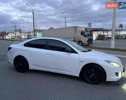 Білий Мазда 6, об'ємом двигуна 2 л та пробігом 266 тис. км за 6600 $, фото 4 на Automoto.ua