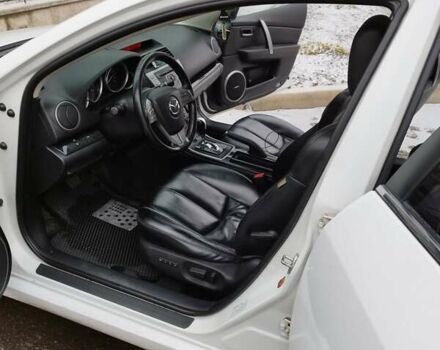 Белый Мазда 6, объемом двигателя 2 л и пробегом 174 тыс. км за 8900 $, фото 2 на Automoto.ua