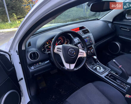 Білий Мазда 6, об'ємом двигуна 2 л та пробігом 266 тис. км за 6600 $, фото 20 на Automoto.ua
