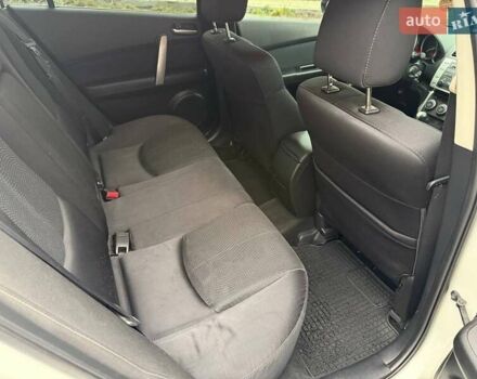 Белый Мазда 6, объемом двигателя 2 л и пробегом 197 тыс. км за 7200 $, фото 20 на Automoto.ua