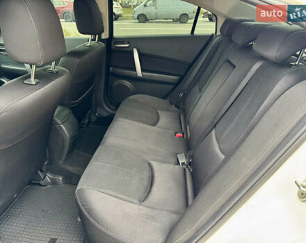 Білий Мазда 6, об'ємом двигуна 2 л та пробігом 182 тис. км за 7500 $, фото 30 на Automoto.ua