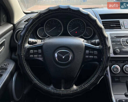 Белый Мазда 6, объемом двигателя 2 л и пробегом 255 тыс. км за 6900 $, фото 22 на Automoto.ua