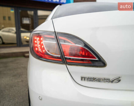 Білий Мазда 6, об'ємом двигуна 2 л та пробігом 197 тис. км за 7999 $, фото 13 на Automoto.ua