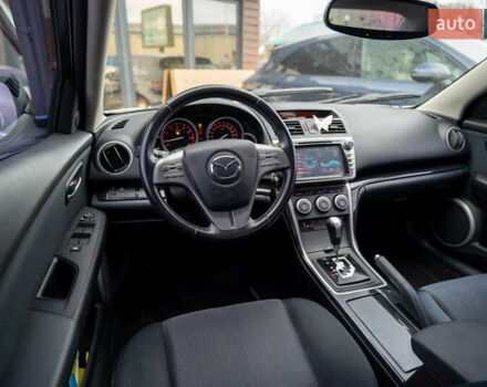 Білий Мазда 6, об'ємом двигуна 2 л та пробігом 197 тис. км за 7999 $, фото 17 на Automoto.ua