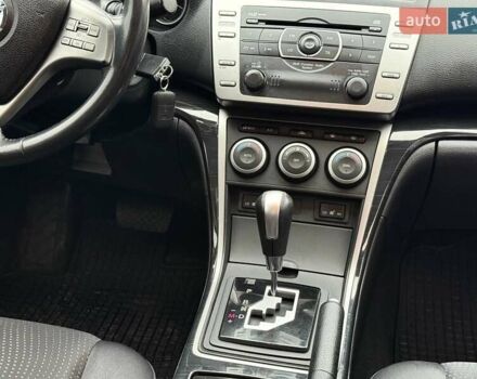 Белый Мазда 6, объемом двигателя 2 л и пробегом 197 тыс. км за 7200 $, фото 19 на Automoto.ua