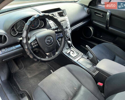 Белый Мазда 6, объемом двигателя 2 л и пробегом 255 тыс. км за 6900 $, фото 11 на Automoto.ua