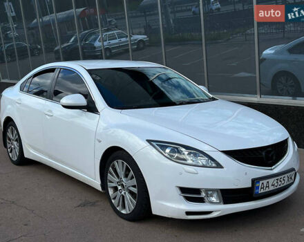 Белый Мазда 6, объемом двигателя 2 л и пробегом 255 тыс. км за 6900 $, фото 2 на Automoto.ua
