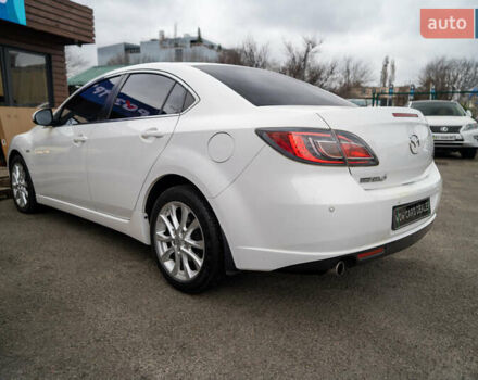 Білий Мазда 6, об'ємом двигуна 2 л та пробігом 197 тис. км за 7999 $, фото 10 на Automoto.ua