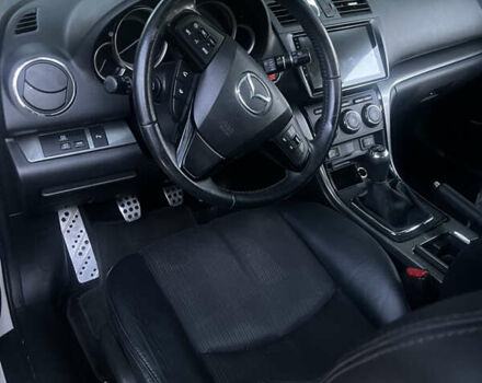 Белый Мазда 6, объемом двигателя 2.18 л и пробегом 245 тыс. км за 6666 $, фото 11 на Automoto.ua