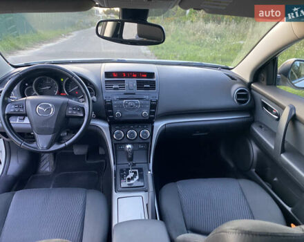 Белый Мазда 6, объемом двигателя 2 л и пробегом 165 тыс. км за 7800 $, фото 7 на Automoto.ua