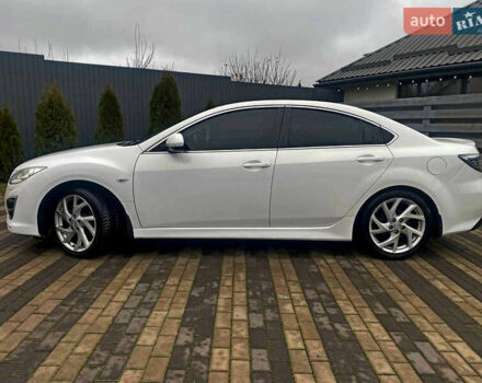 Белый Мазда 6, объемом двигателя 2.49 л и пробегом 169 тыс. км за 8300 $, фото 3 на Automoto.ua